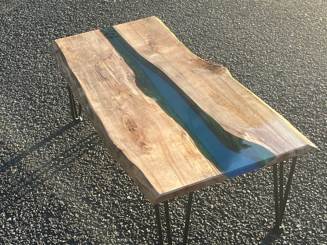 【クルミ】おしゃれ　ローテーブル レジンテーブル　リバーテーブル