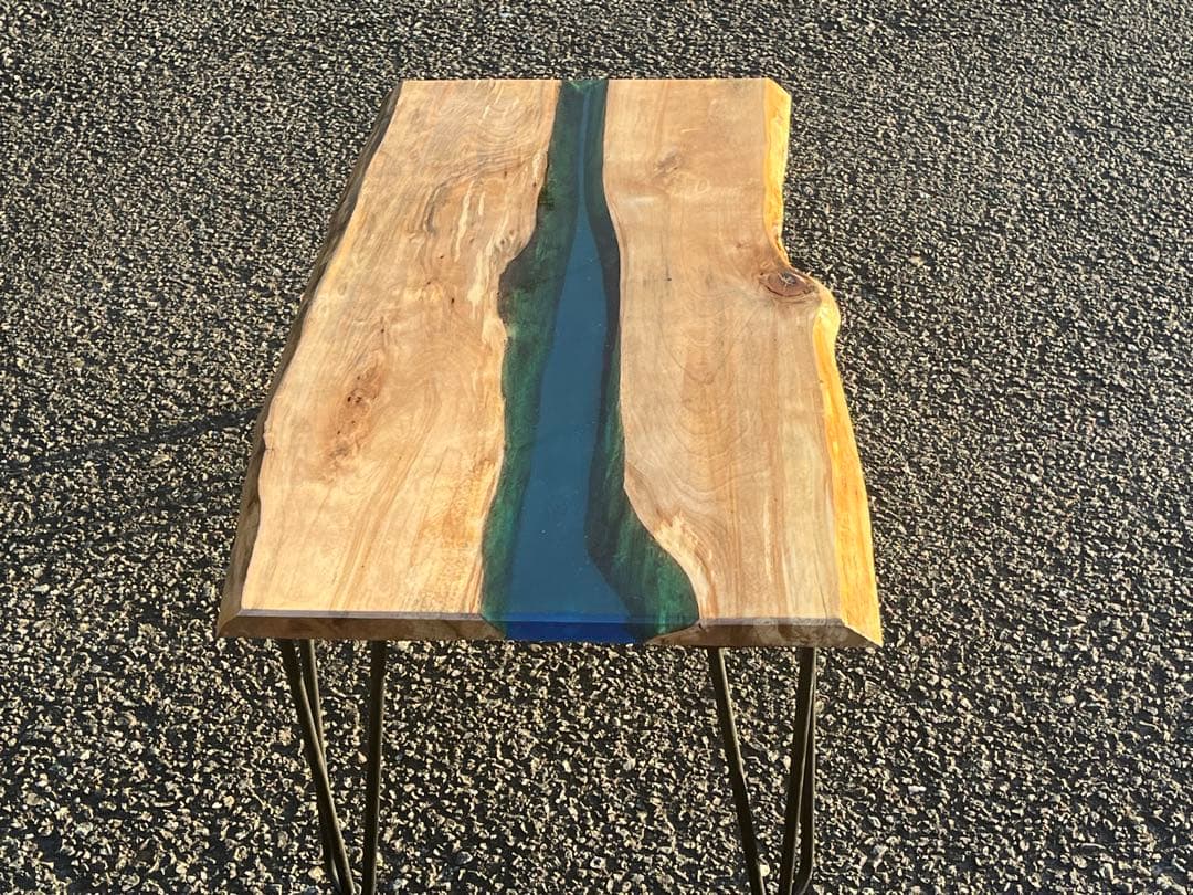 【クルミ】おしゃれ　ローテーブル レジンテーブル　リバーテーブル