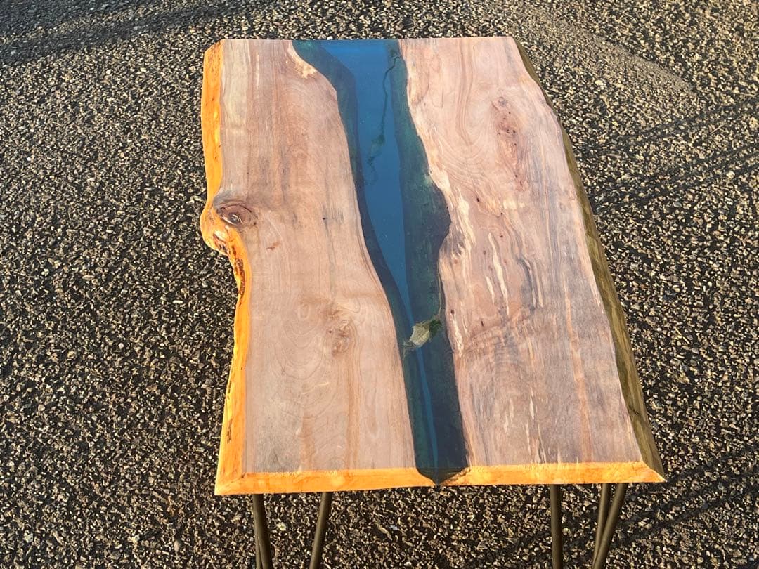 【クルミ】おしゃれ　ローテーブル レジンテーブル　リバーテーブル