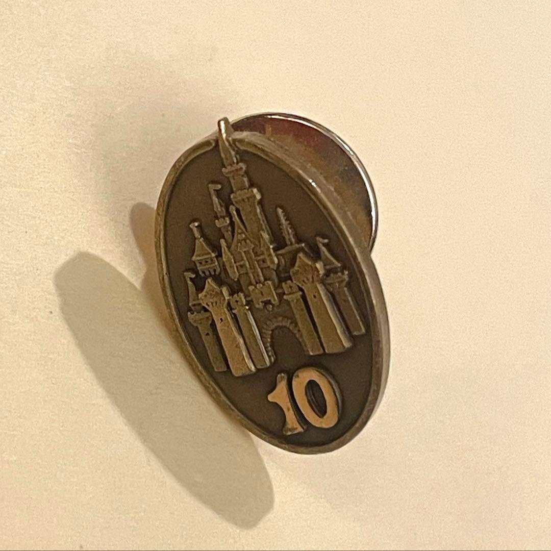 ディズニーキャスト 勤続10年 ピン