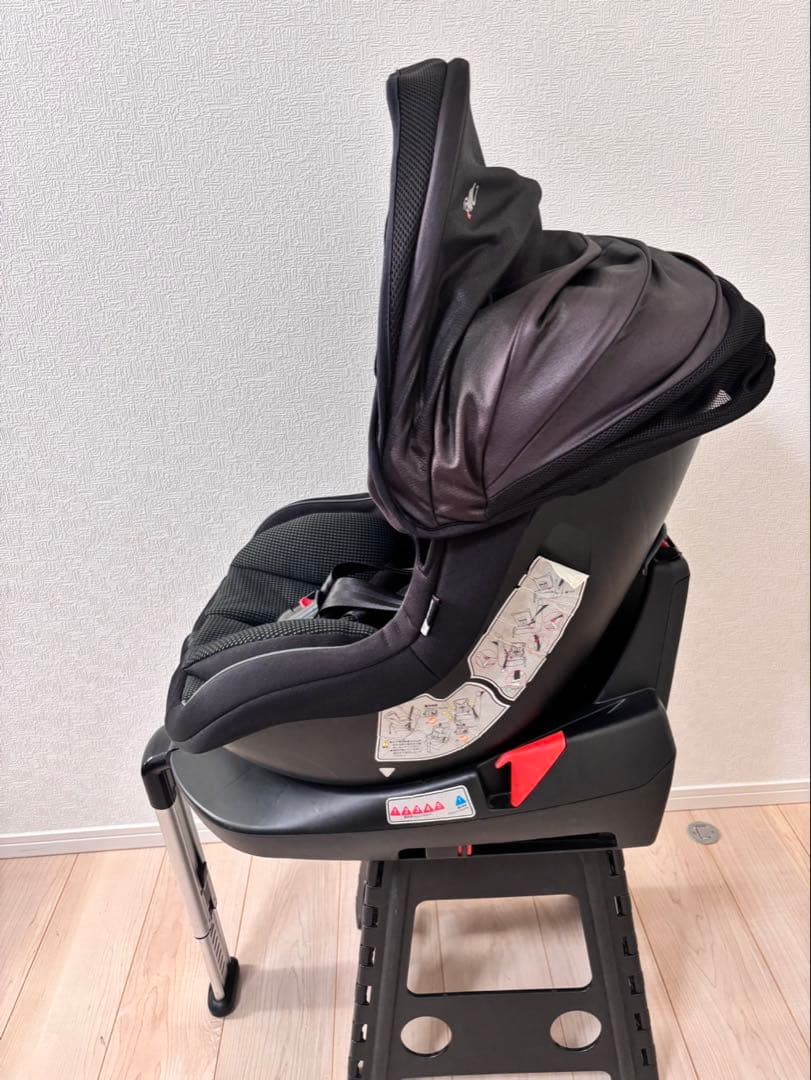 ⭕️最終値下げ　美品　マムズキャリー ターンレジェ FIX チャイルドシート