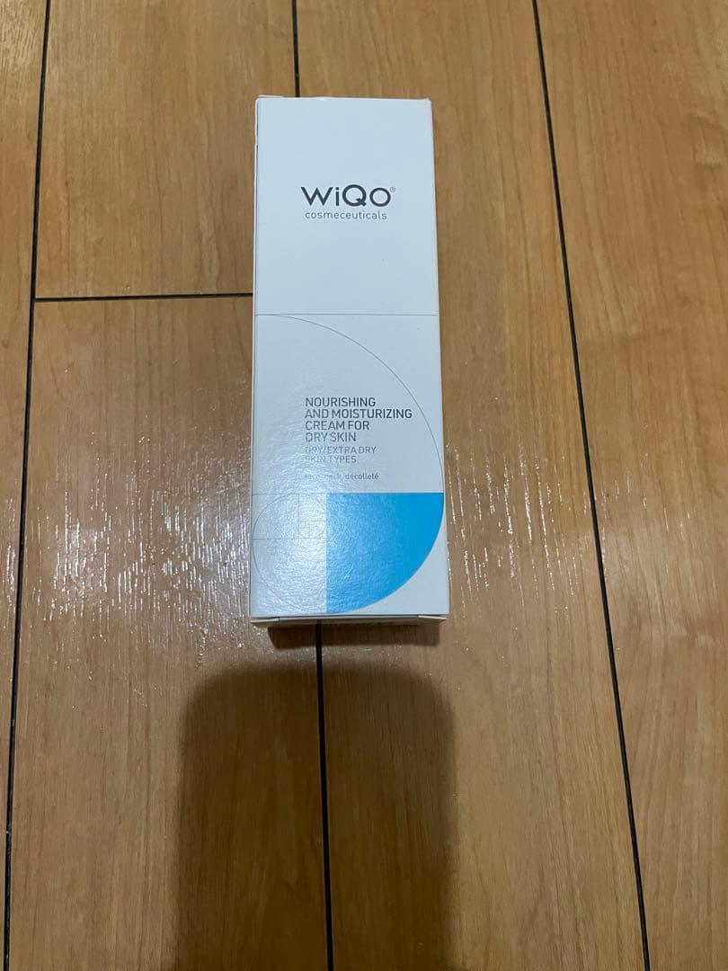 乳液・ミルク WiQo Nourishing and Moisturizing Cream