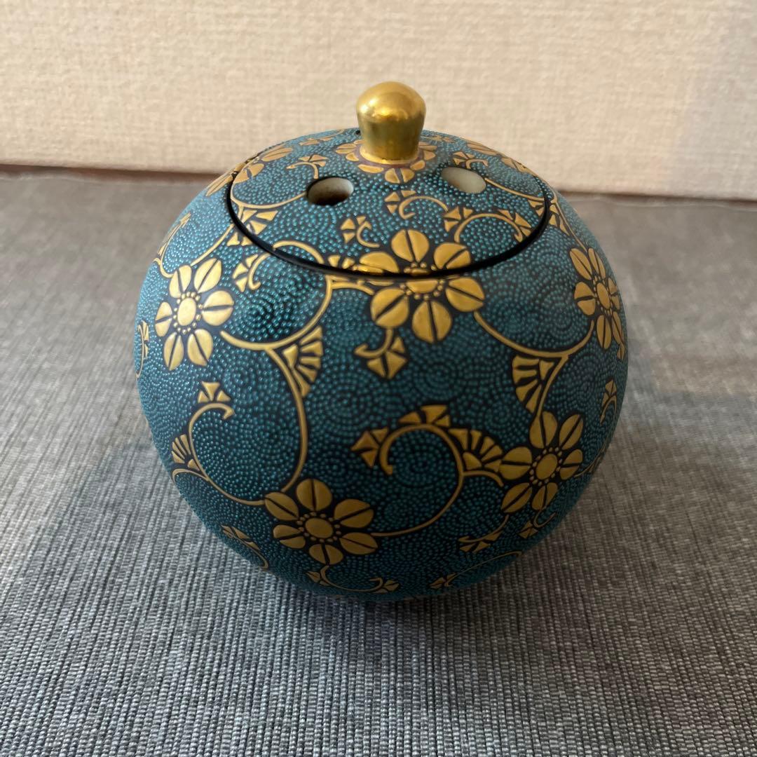 時代物　九谷焼　仲田錦玉 造「渦打青粒 香炉」唐草図 丸形香道具 茶道具