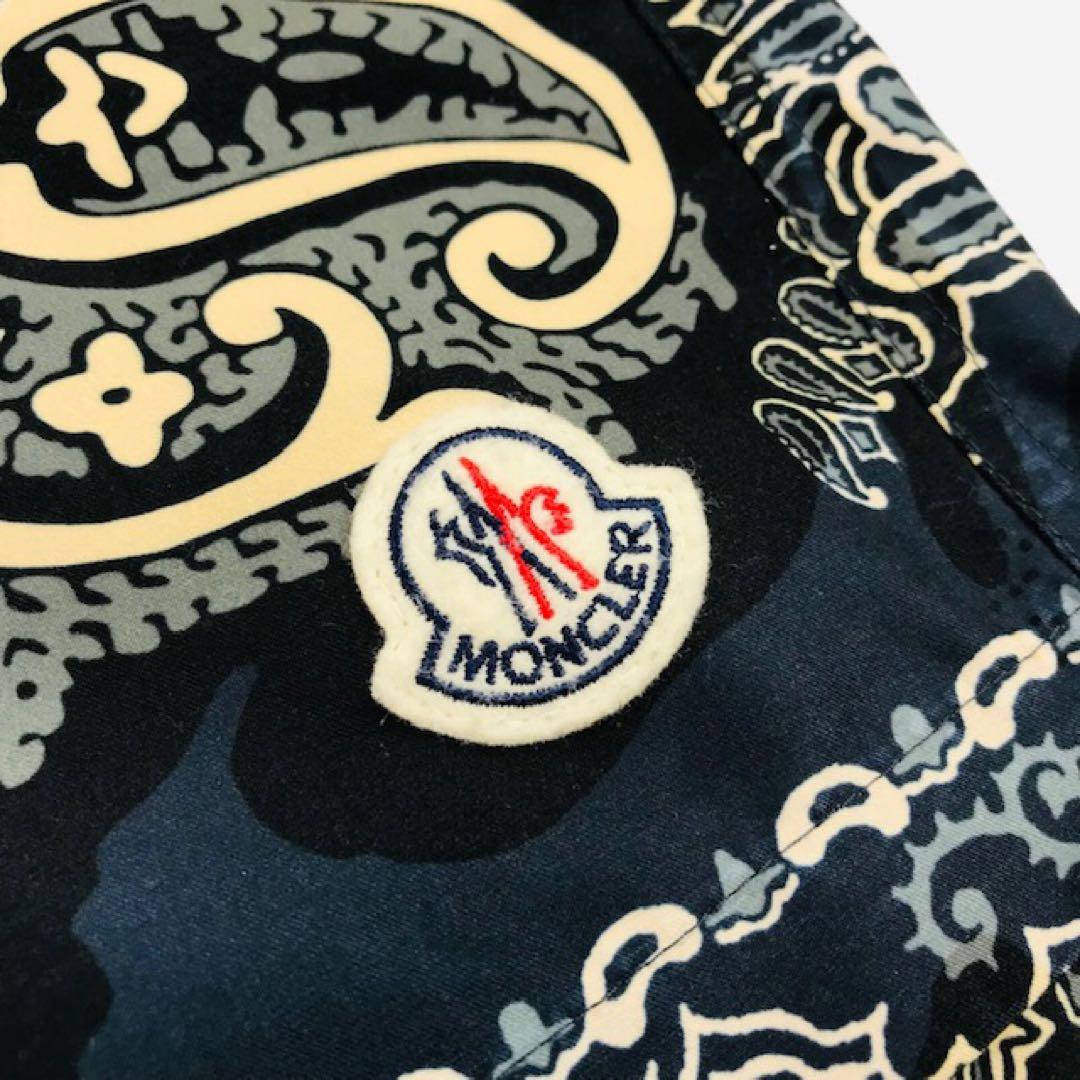 美品★モンクレール・ワッペン付 ペイズリー柄 スイムショーツ パンツ(S)