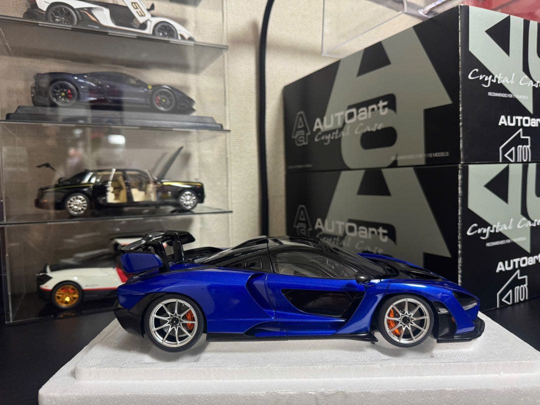 オートアート　McLaren Sennaマクラーレン・セナ1/18