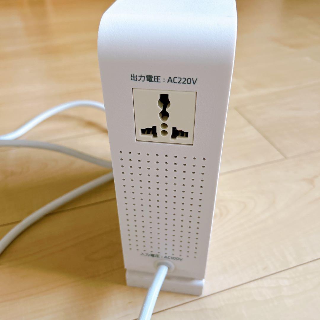 中古品☘️UMIVC 海外電気製品を日本で使用 変圧器 2500W 昇圧器 昇圧機