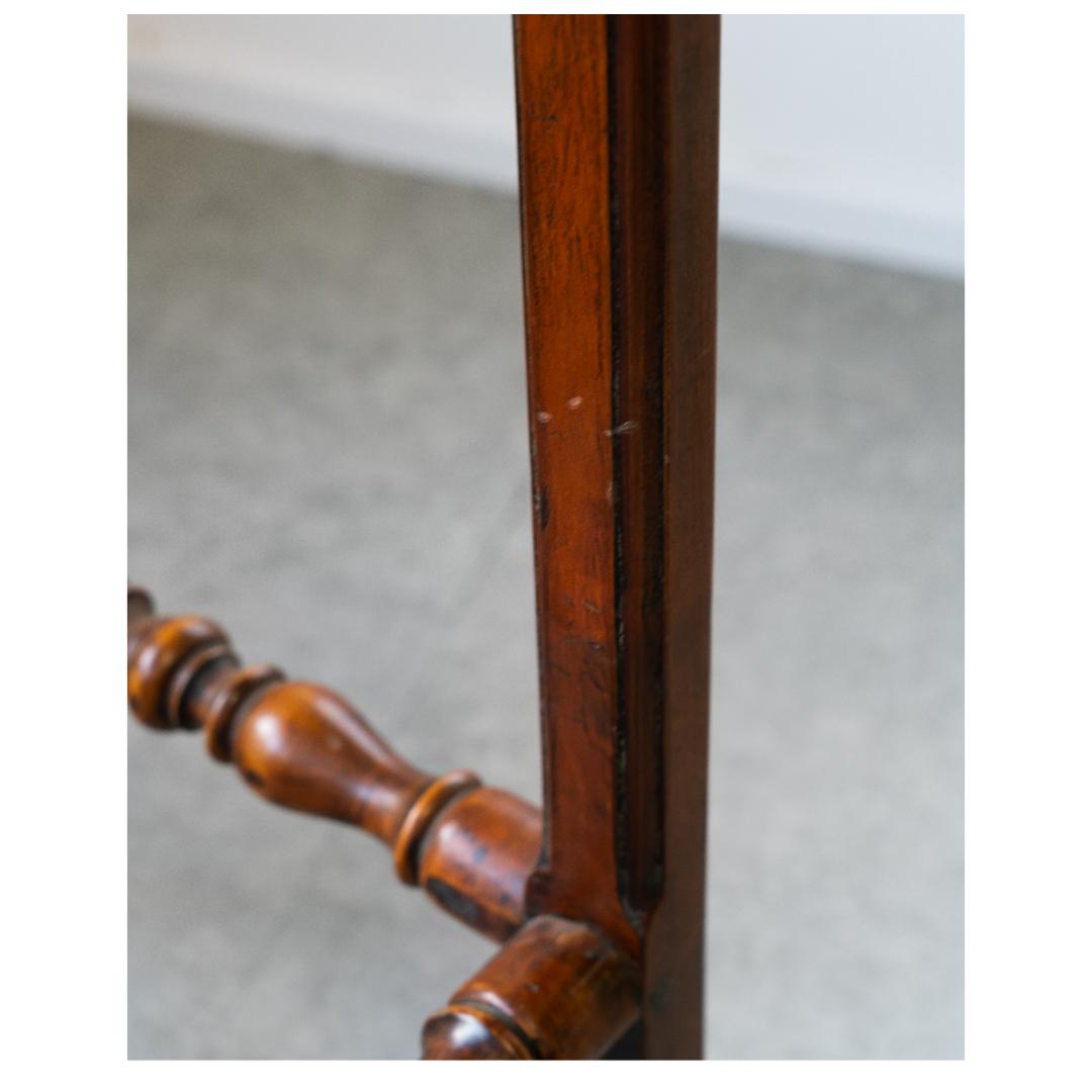 ヴィンテージ　ハイスツール カウンターチェア　古家具 鋲打ち レトロモダン