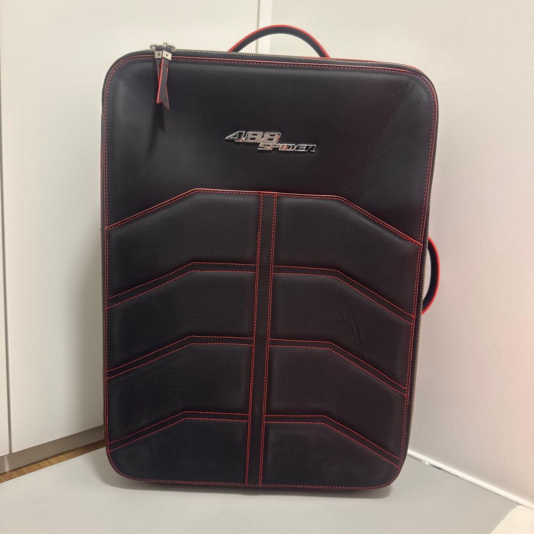 非売品 Ferrari キャリーケース 黒/赤