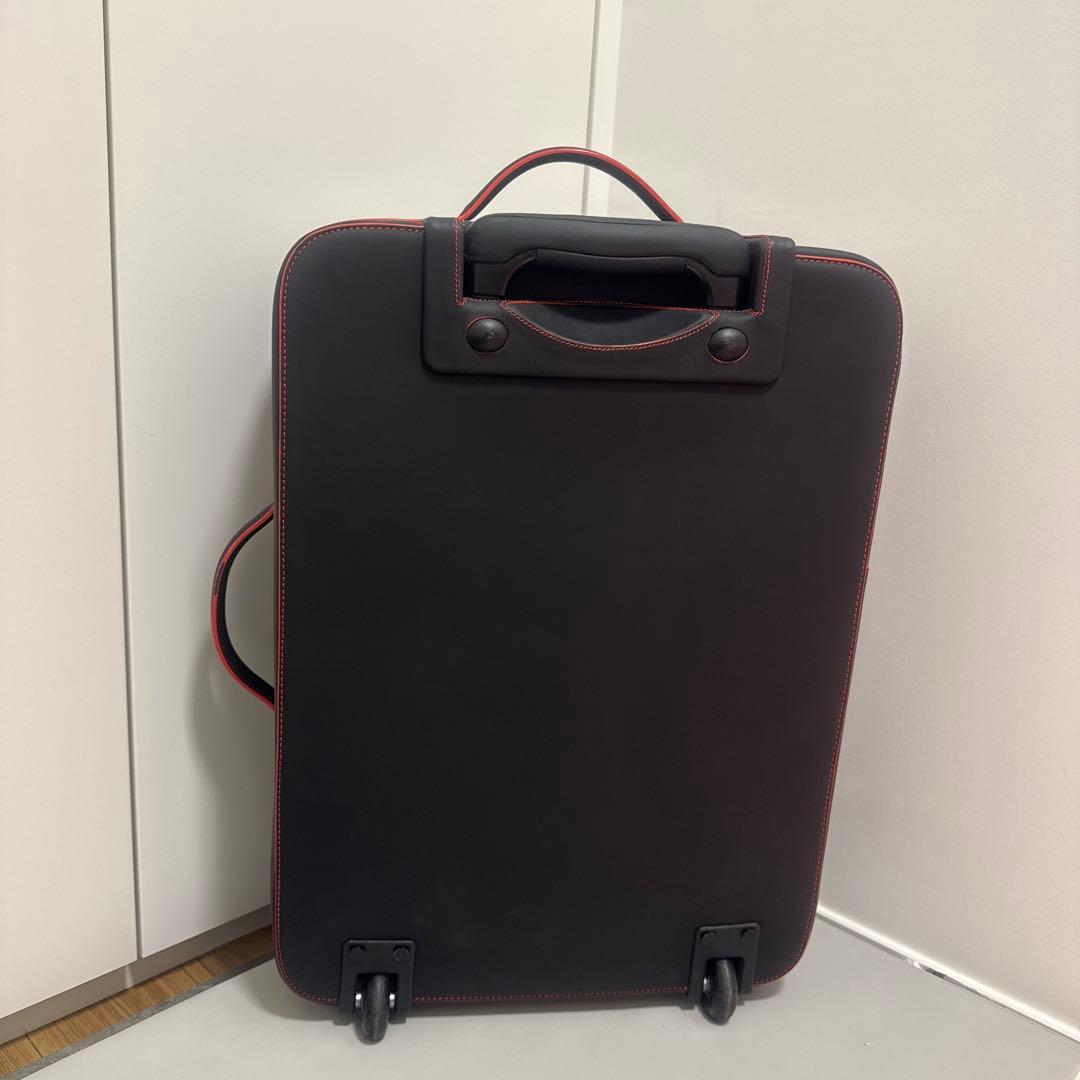 非売品 Ferrari キャリーケース 黒/赤