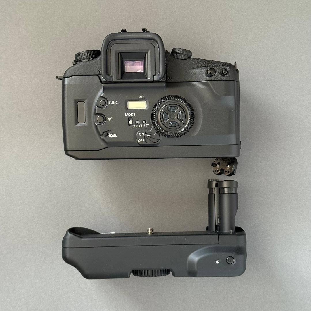 Canon EOS7s ボディ（フィルム一眼レフ）バッテリーパックBP-300付