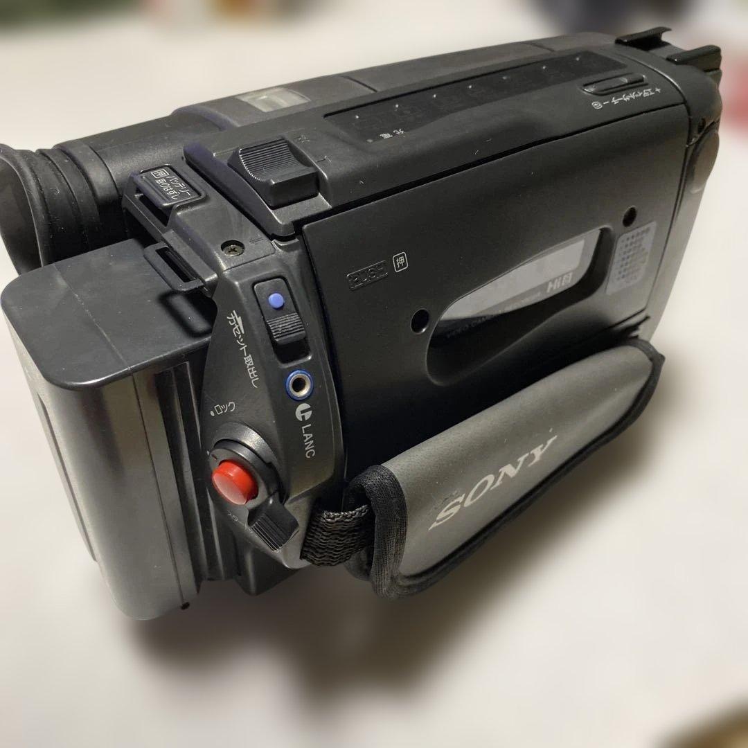 美品　SONY VideoHi8 Handycam CCD-TR12 ②