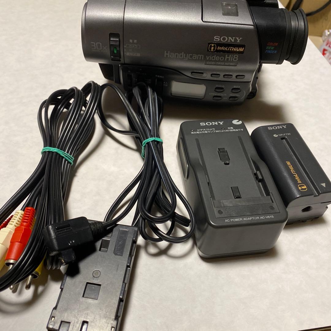 美品　SONY VideoHi8 Handycam CCD-TR12 ②