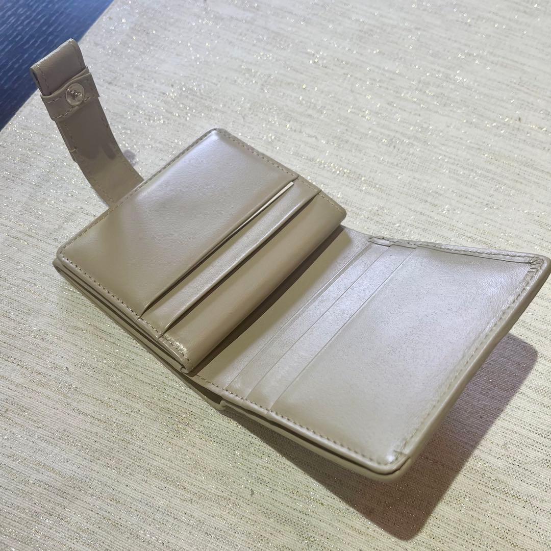 ヒロコハヤシ二つ折り財布