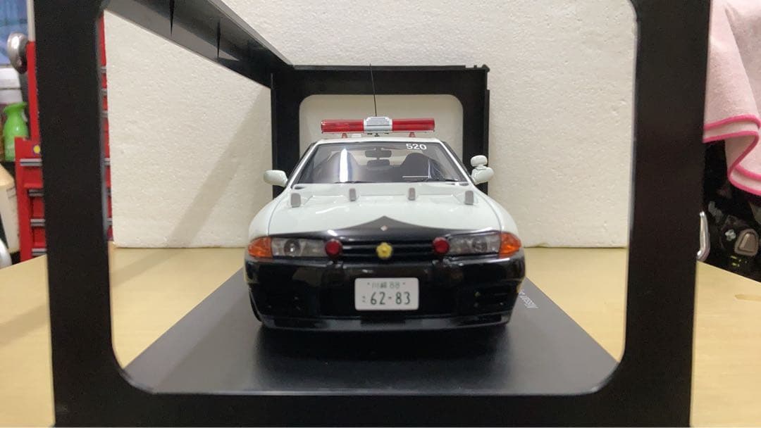 GT-R32パトカー1/18 1/24締
