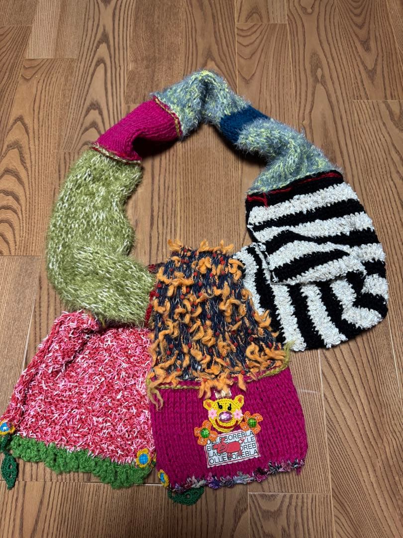 アルベロベロ　マフラー