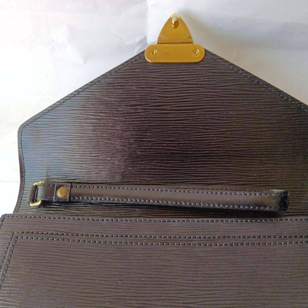 Louis Vuitton エピレザー ビジネスバック(大幅値引きしました）