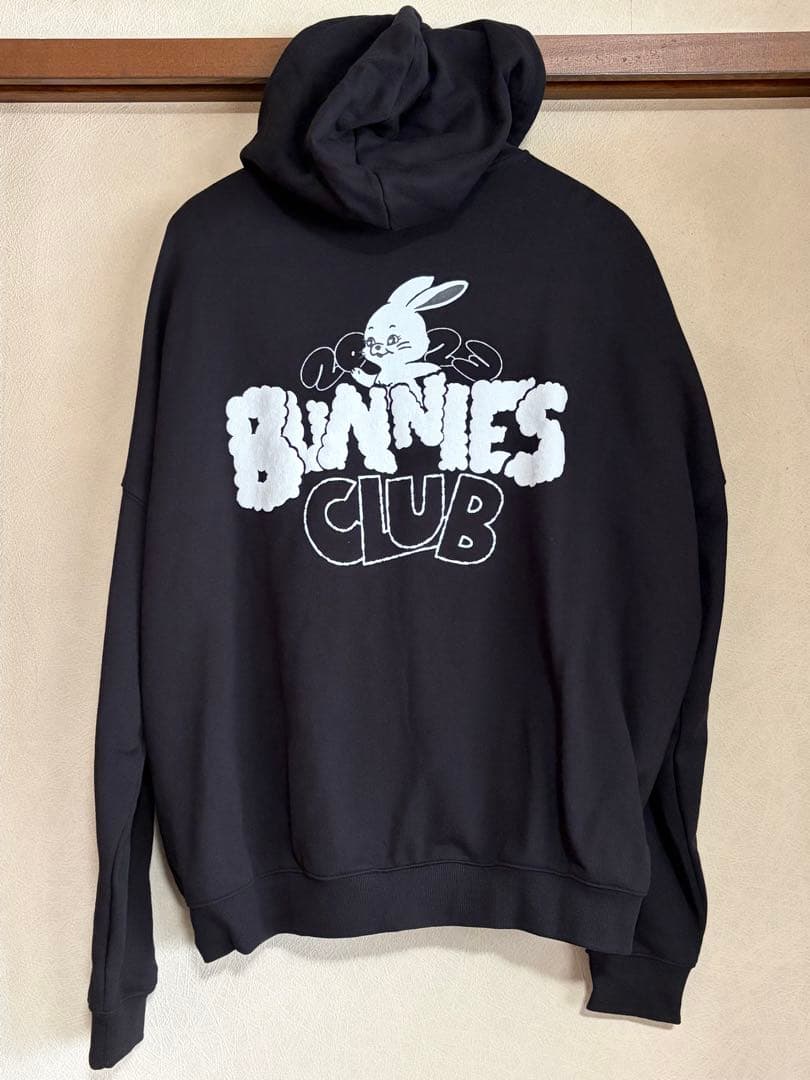 NewJeans BunniesClub パーカー L