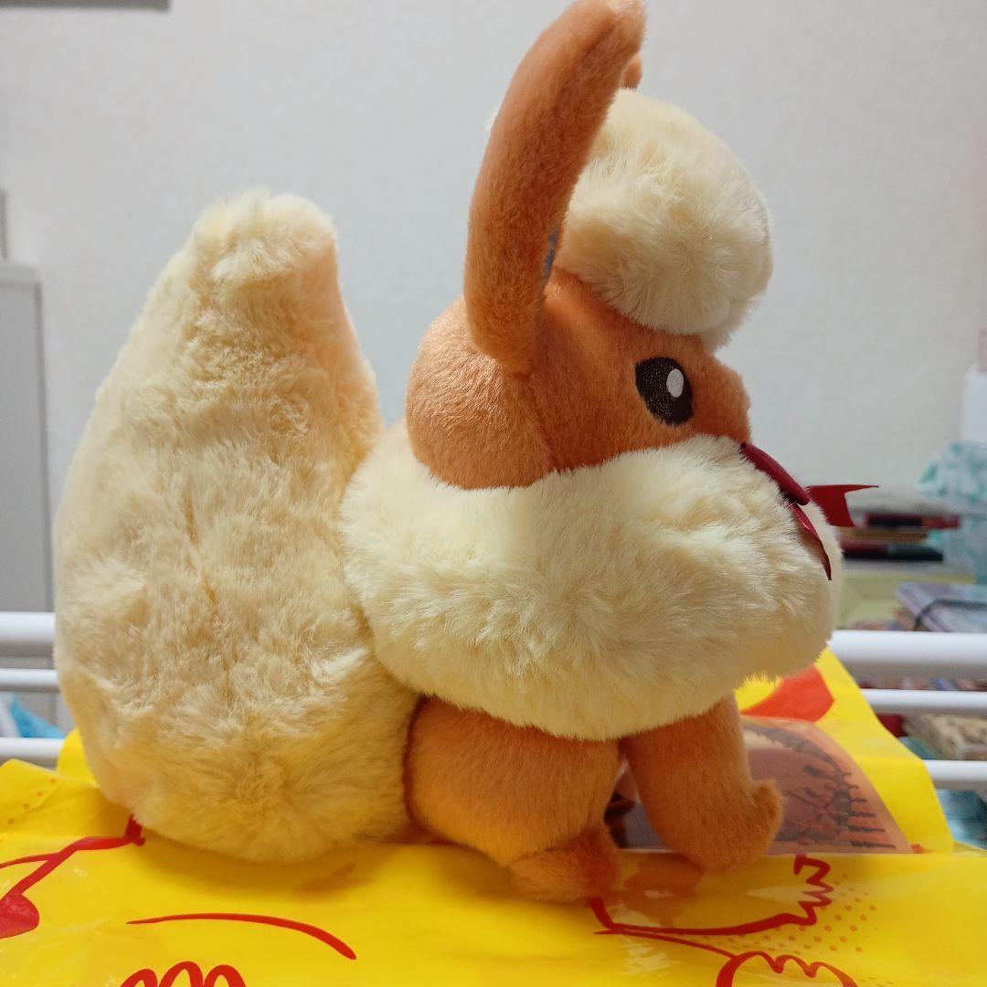 ポケモン　Eevee Collection お顔厳選 ブースター ぬいぐるみ