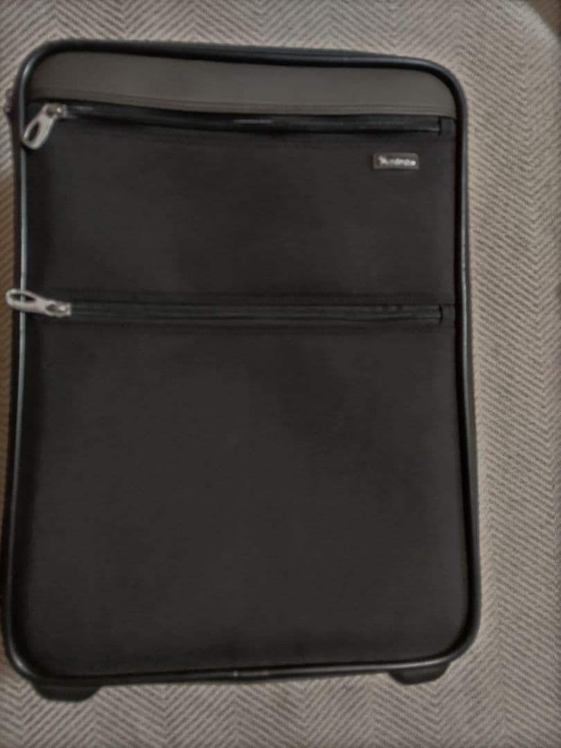 パスファインダー　黒 キャリーケース