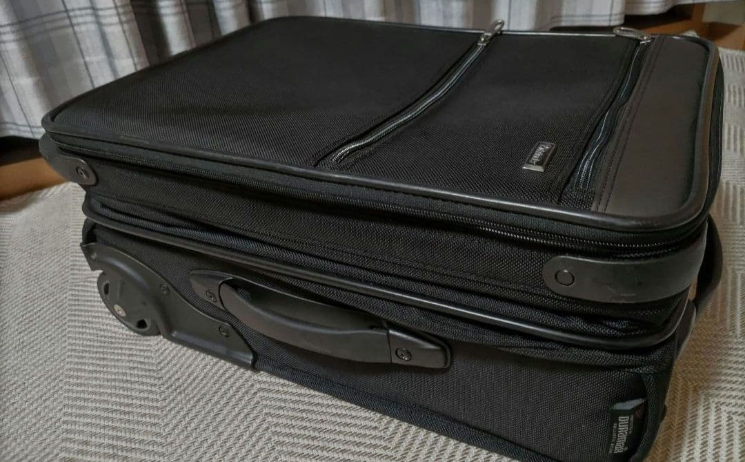 パスファインダー　黒 キャリーケース