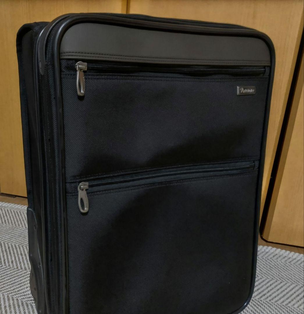 パスファインダー　黒 キャリーケース