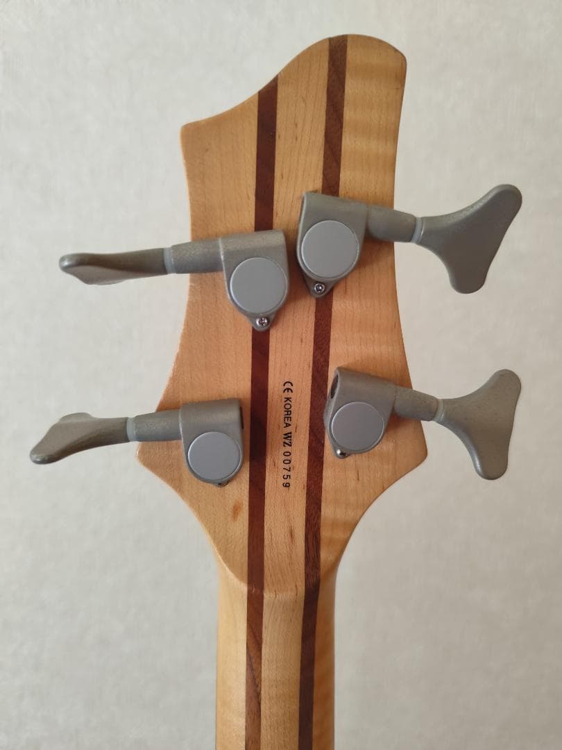 ibanez BTB 400 QM アクティブベース