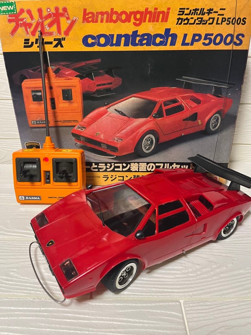 チャンピオンシリーズ 1/12スケール ランボルギーニ カウンタックＬＰ500Ｓ