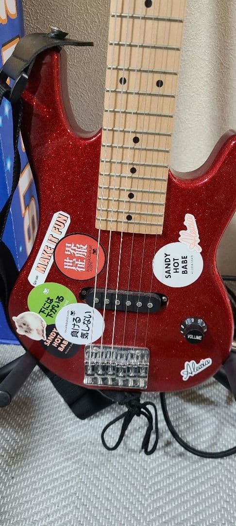 しゆなみさん専用 ミニエレキギター本体＆備品9点セット