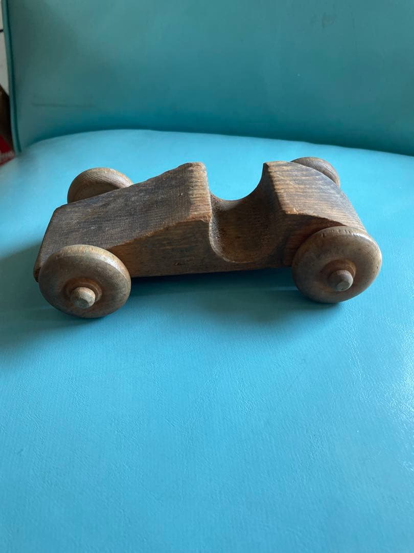 古いクルマの木製玩具　サンフランシスコのフリマで購入