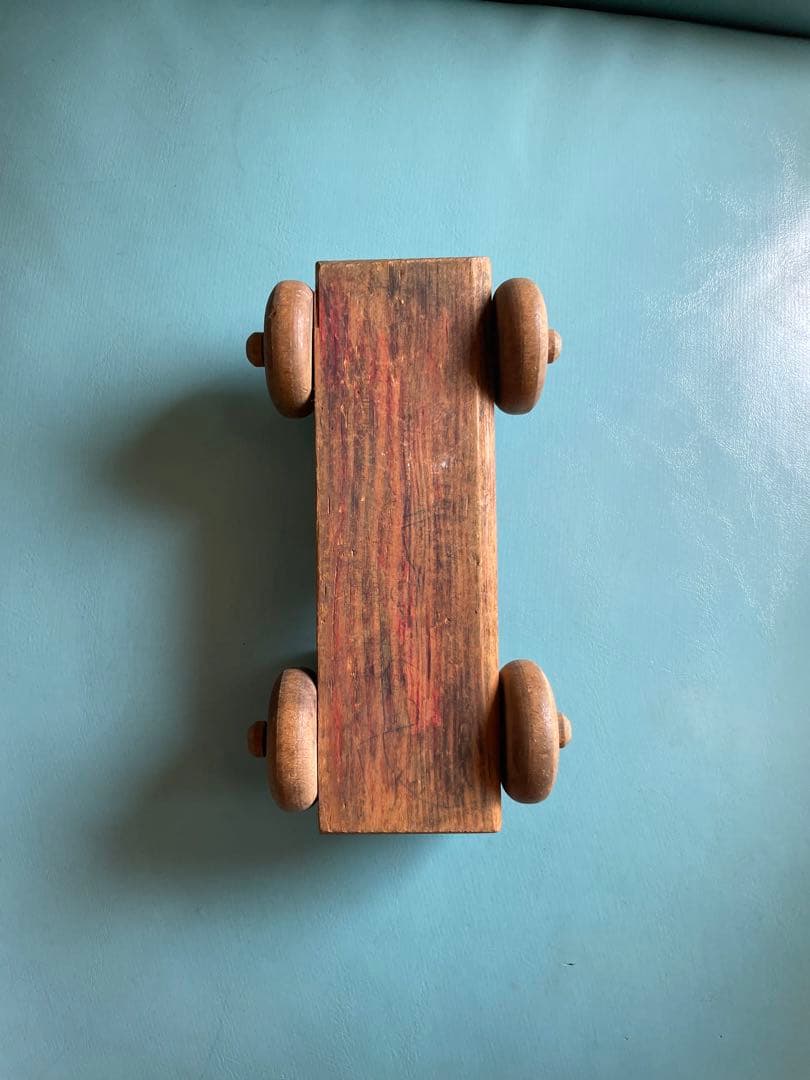 古いクルマの木製玩具　サンフランシスコのフリマで購入