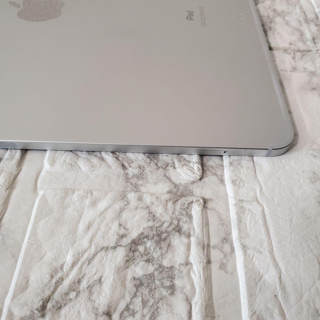 111 iPad pro 12.9 4世代 128GB SIMフリー シルバー