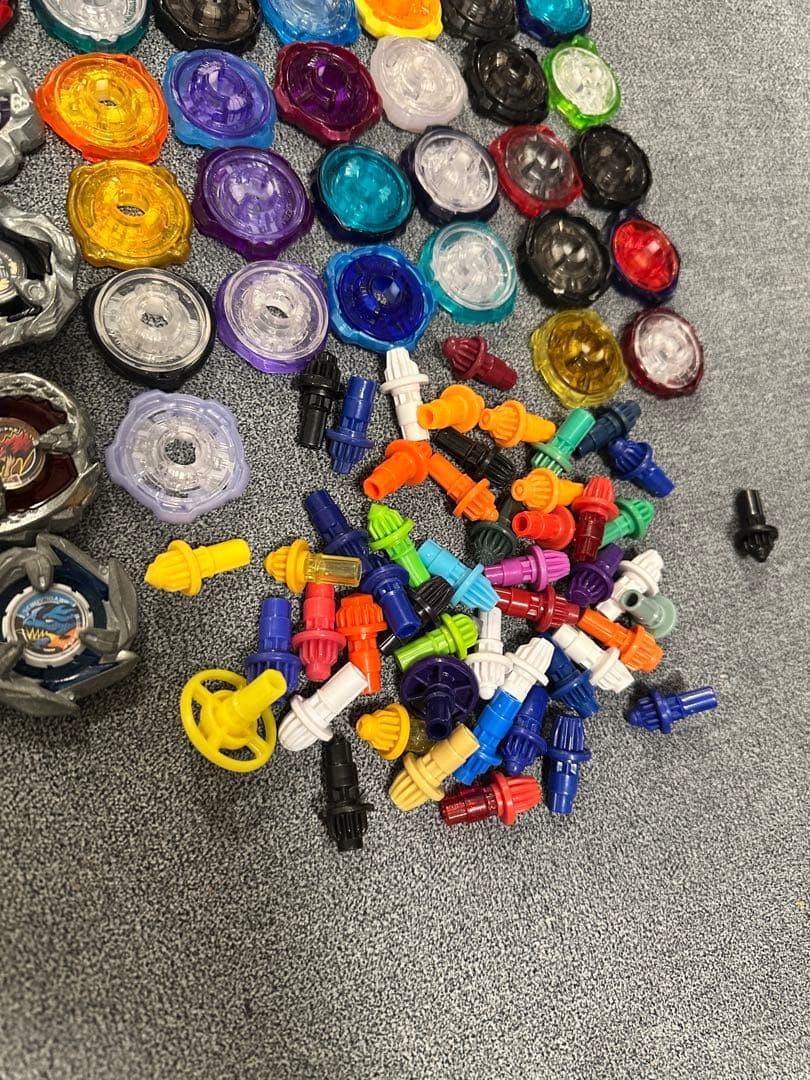 ベイブレードX 引退品　まとめ売り　ブレード48枚　ラチェット51枚　ビット50