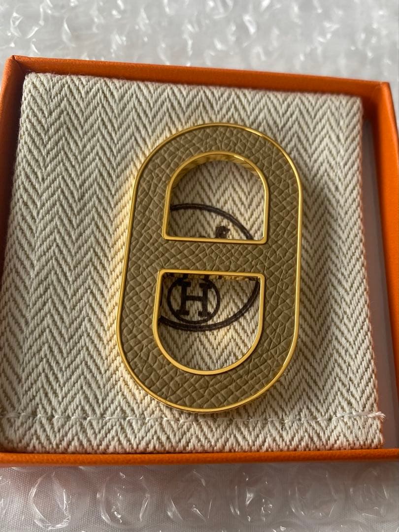 エルメス　ブローチ　シェーヌダンクル　バッチ　プシエール　ゴールド金具　エプソン