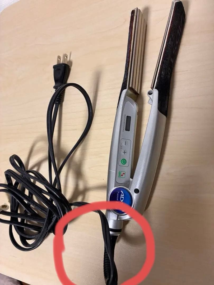 ADST DS ストレートヘアアイロン　ジャンク品