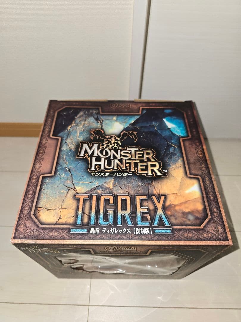 ★希少　モンハン　轟竜　ティガレックス　フィギュア　復刻版　新品未開封