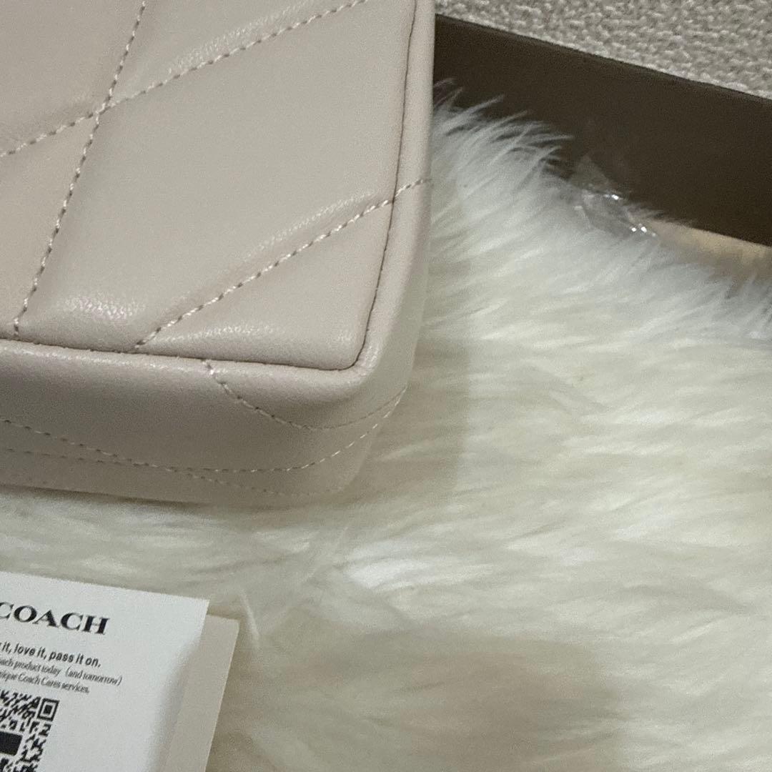 COACH ブラック ショルダーバッグ キルティング　26cm