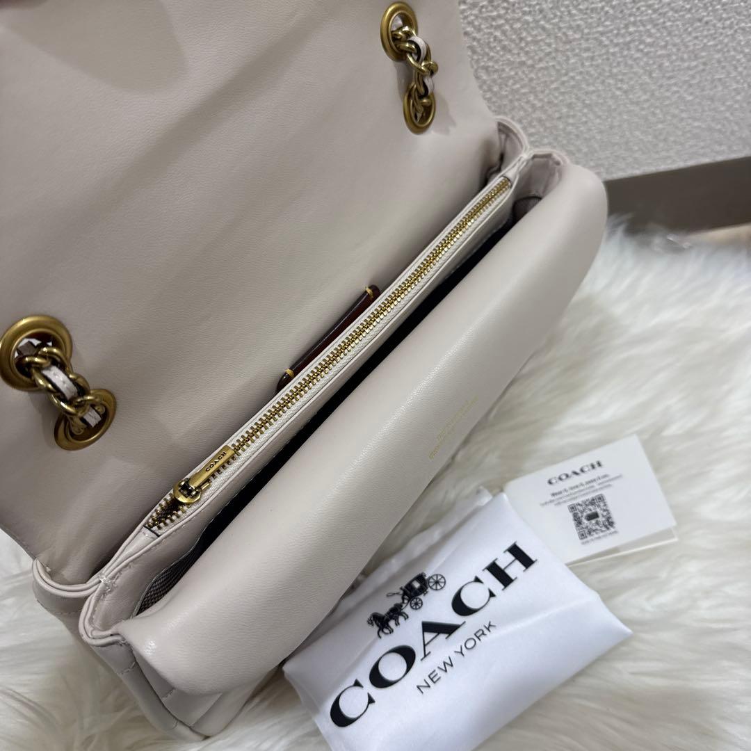 COACH ブラック ショルダーバッグ キルティング　26cm