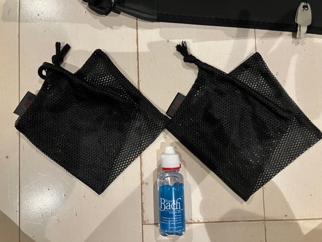 Bach トランペットケース 黒　トランペットオイル