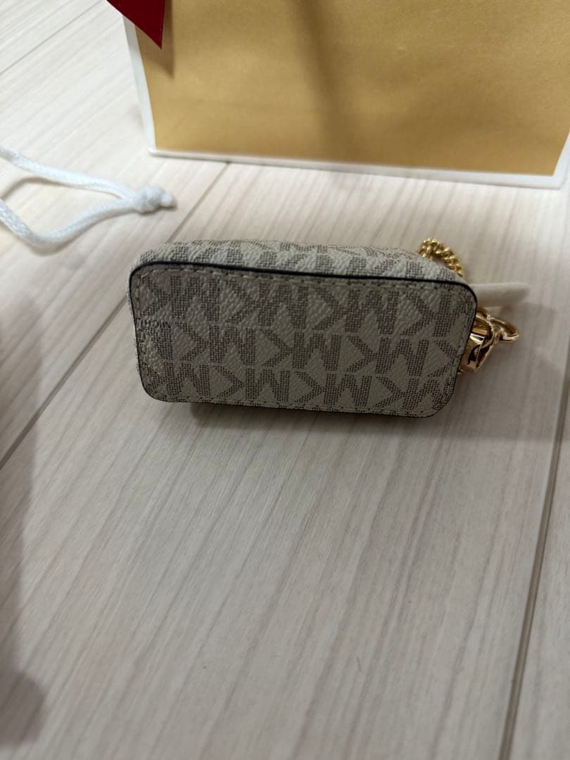 MICHAEL KORS ケース キーチェーン付き