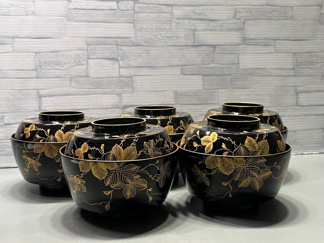 極上　輪島塗　沈金蒔絵　大きめ　吸物椀　煮椀　五客　木製　五客はラストです。