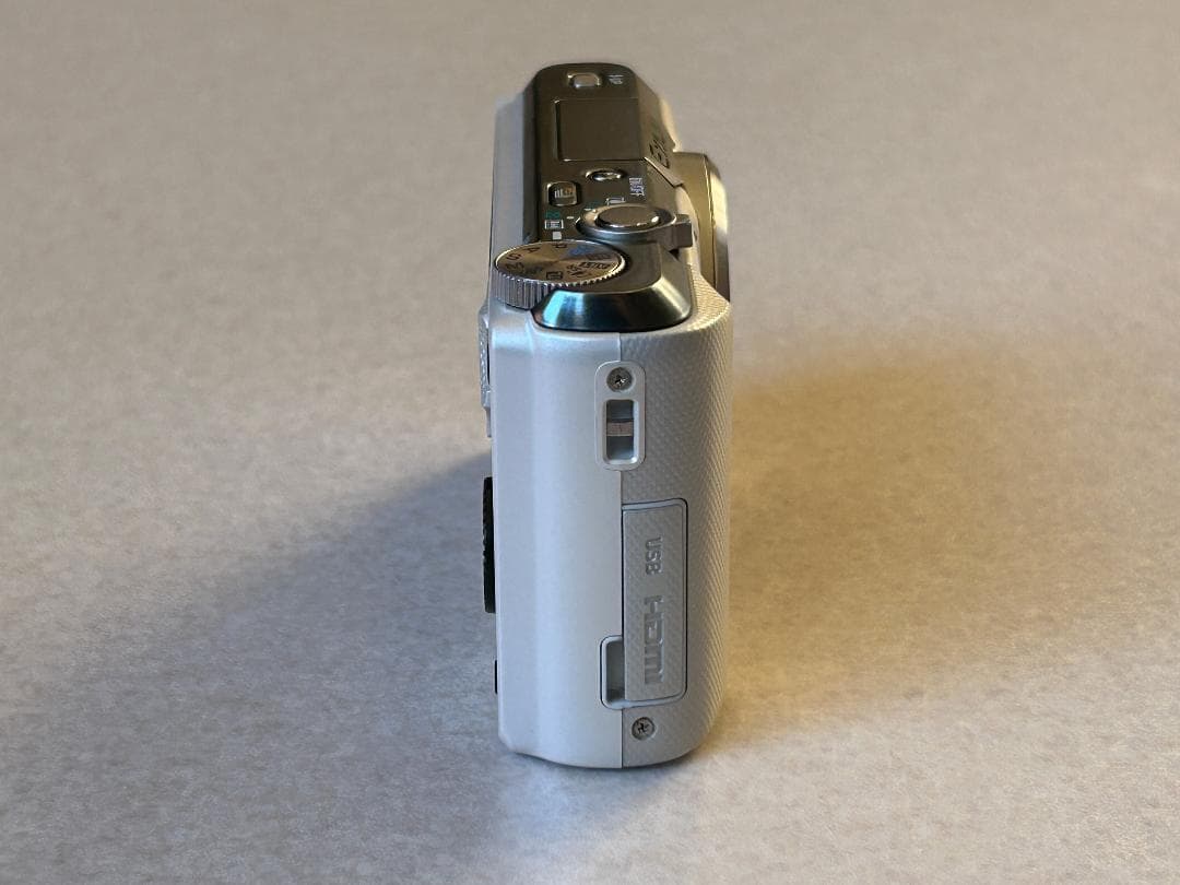 CASIO EX-ZR800 コンパクトデジタルカメラ