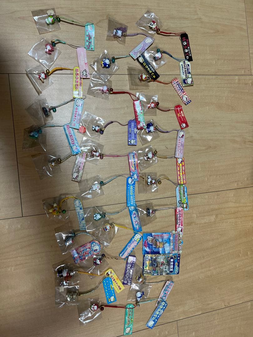 あまり(ヨ　ヨ) 【ご当地キティ】 ストラップ まとめ売り