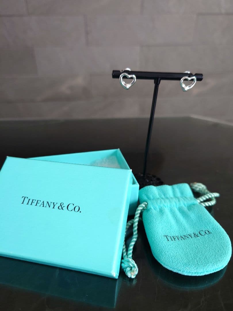Tiffany & Co. ハート型ピアス 付属品付き