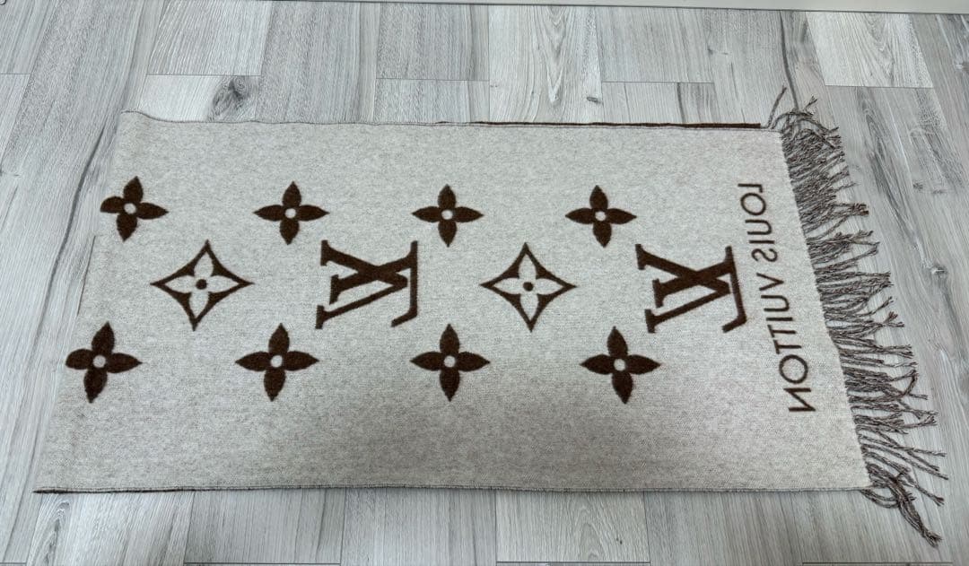 ルイヴィトン モノグラム マフラー