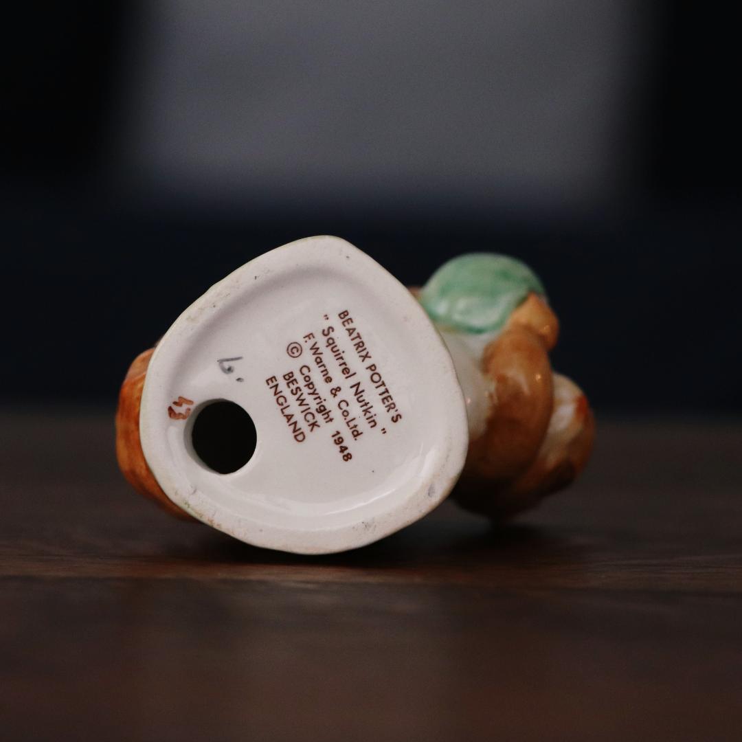 BESWICK ENGLAND　きたりすナトキン　 陶器オブジェ