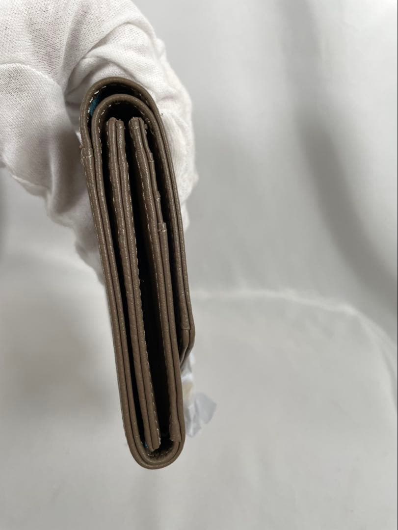 未使用 ATAO アタオ 二つ折り財布 ロトロ トープ 金運上昇 レザー 箱付き