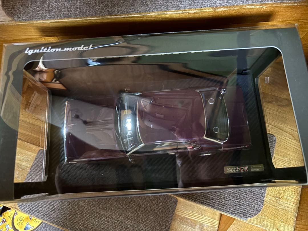 ミニカー 1/18 Nissan Skyline 2000 GT-ES (C210)