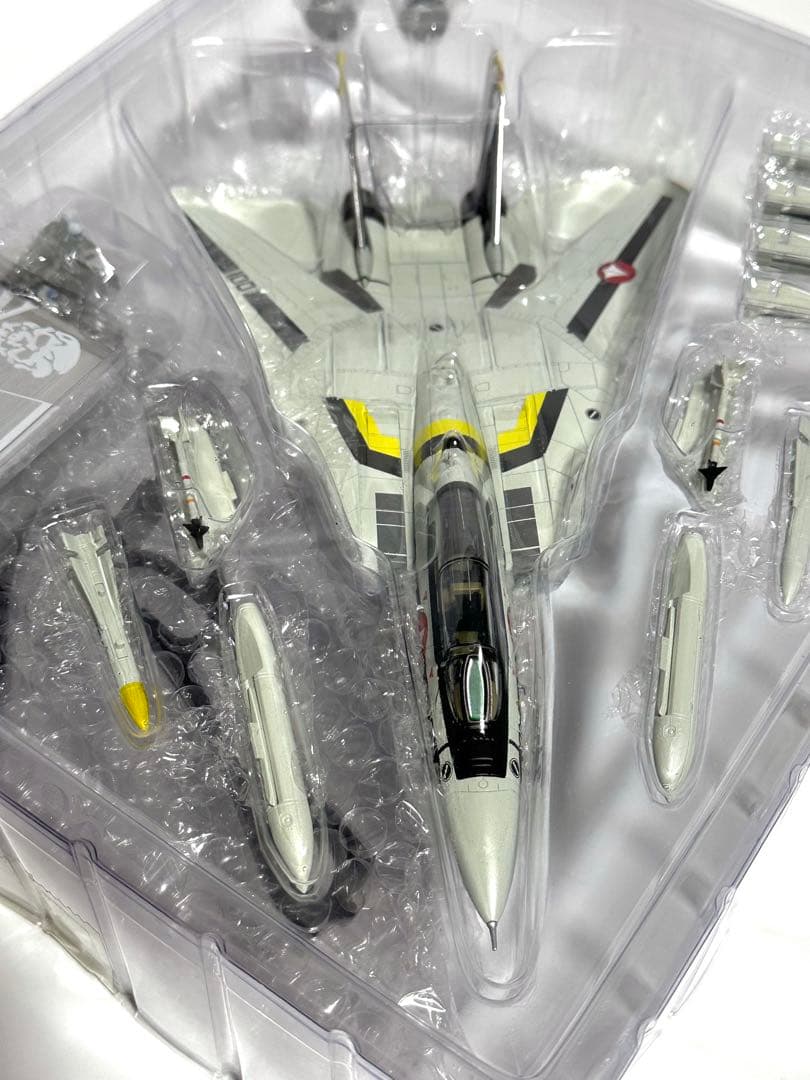 Calibre Wings 1/72 ROBOTECH F-14 限定版