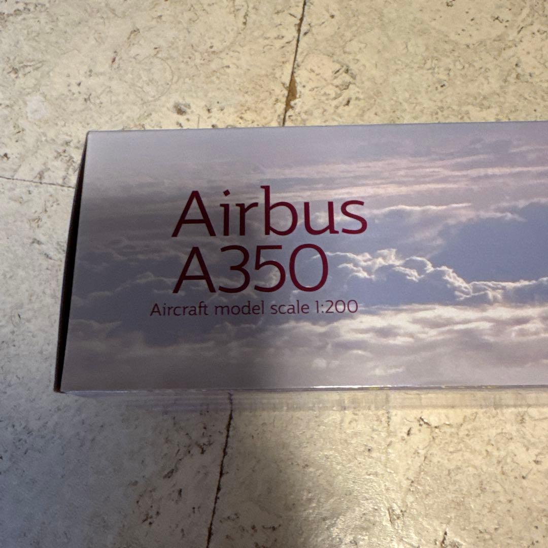 未開封　Airbus A350 Qatar Airways 1:200