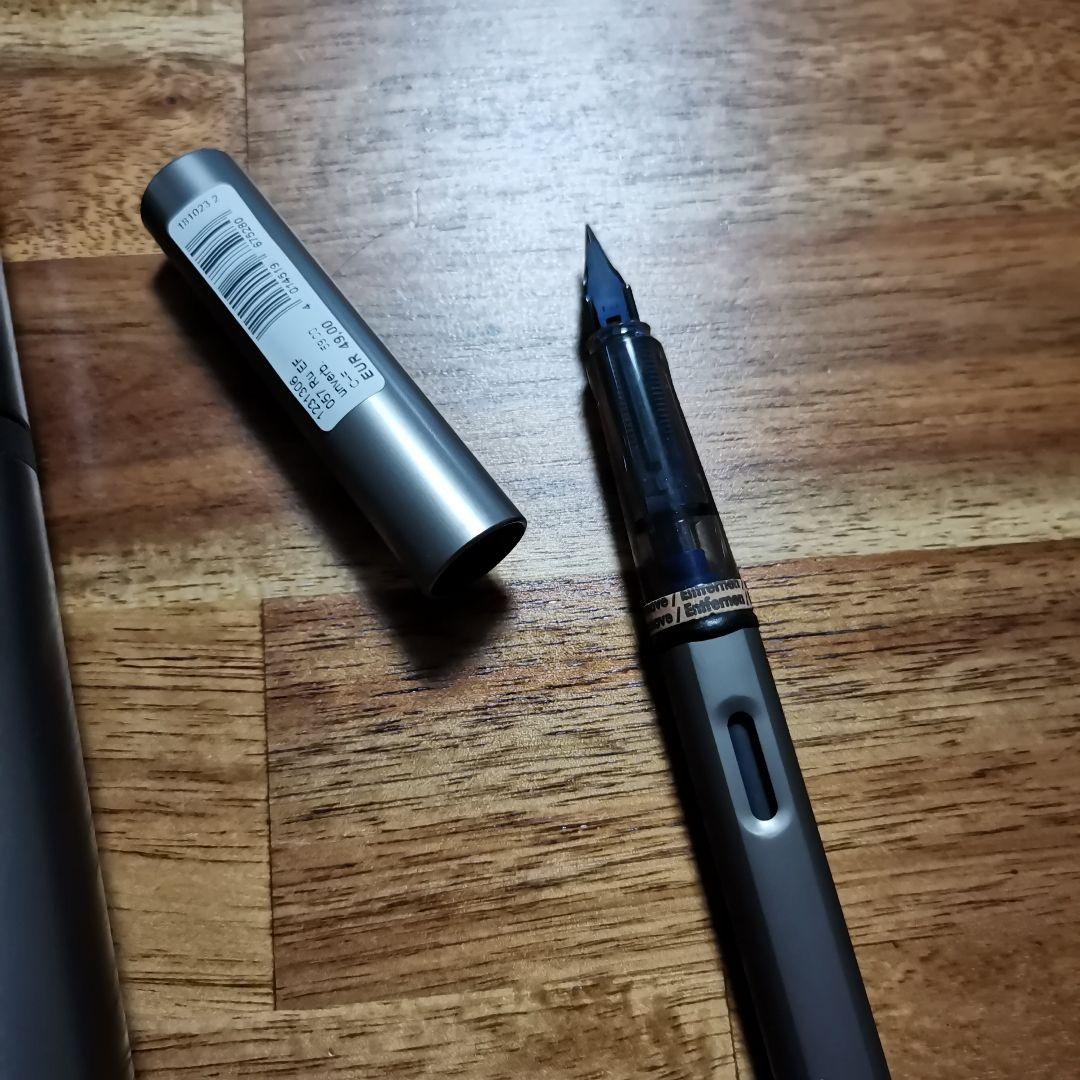 LAMY 万年筆 グレー